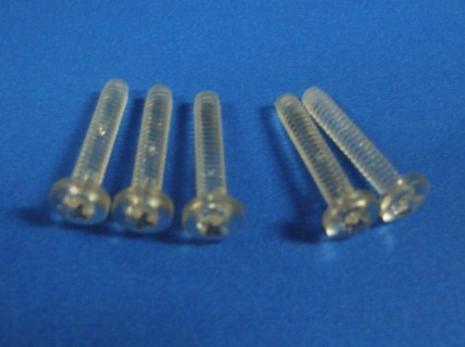 Tornillo Cilíndrico Ranurado -Policarbonato Slotted Cylindrical Screw -Polycarbonate